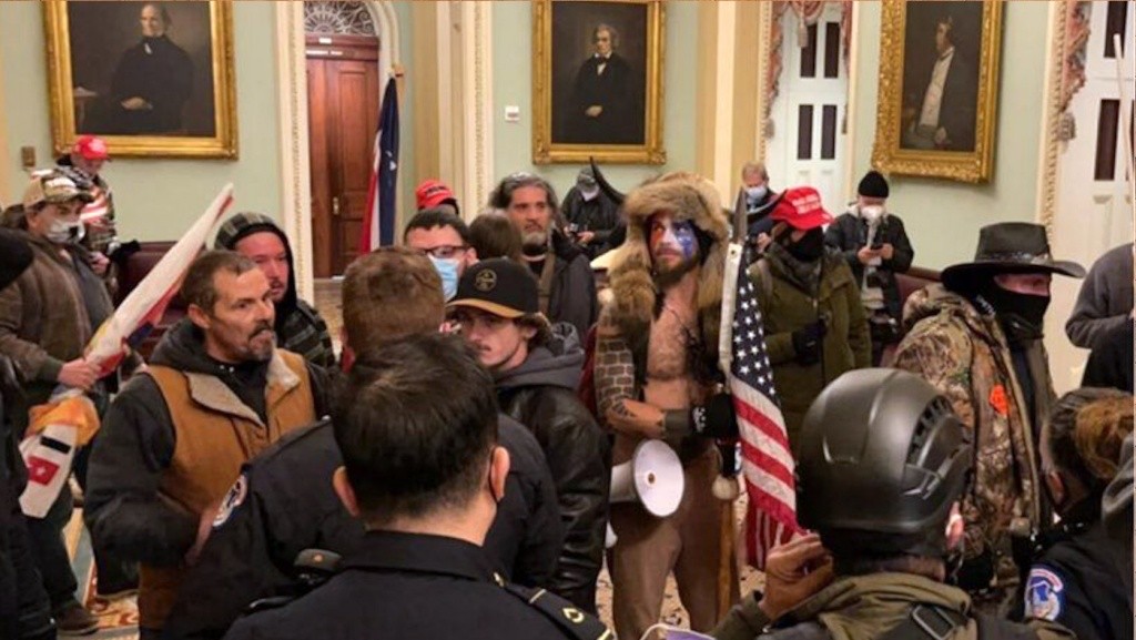 Riot mob in the halls of the US Capitol